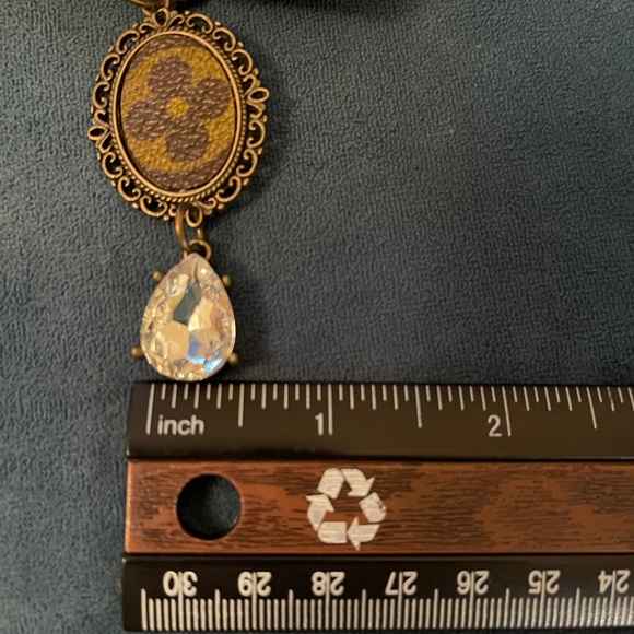 Earrings - Picture 3 of 3